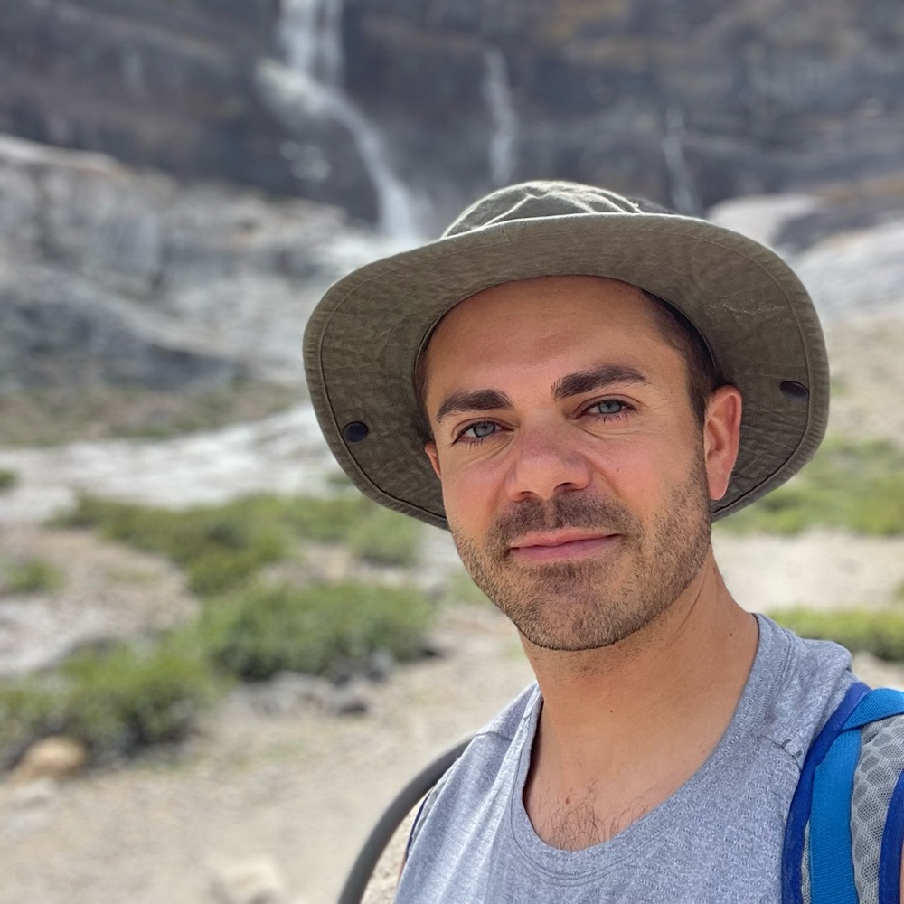 Meet your Posher, Chris